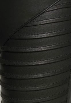 ONLY Petite ONLNEW ROYAL BIKER - Jeggings - Black -ONLY Petite store 0060db8e8d8344f48f5869cbf677511e