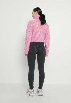 ONLY Petite ONLHUSH LIFE PAPERBAG - Jeans Skinny Fit - Grey Denim -ONLY Petite store 02c466cda4ce486a9fe41516b17bc6d2