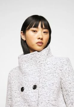 ONLY Petite ONLNEWSOPHIA COAT - Short Coat - Cloud Dancer/melange -ONLY Petite store 066048405f9a4a3f99e8bc7e3aefaeed