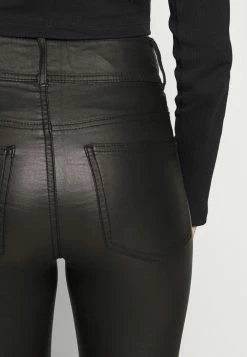 ONLY Petite ONLPALMER NYA ZIP COATED CCPTT - Trousers - Black -ONLY Petite store 0663778ee8fb4c34bedf48d6c9f7c416