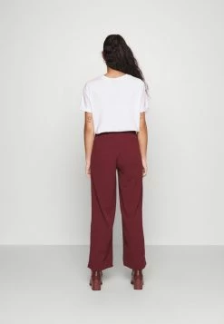 ONLY Petite ONLSANIA - Trousers - Port Royale 10 ONLY Petite ONLSANIA - Trousers - Port Royale -ONLY Petite store 06f2fca52a644a928b6b7d7a8a6ff2d3