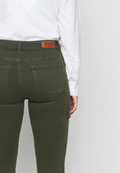 ONLY Petite ONLMISSOURI LIFE - Cargo Trousers - Rosin 11 ONLY Petite ONLMISSOURI LIFE - Cargo Trousers - Rosin -ONLY Petite store 0876af37d03c41f68f5f711dbdb982bf