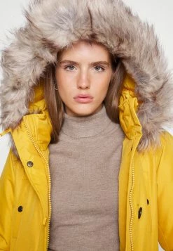 ONLY Petite ONLIRIS - Winter Coat - Tawny Olive -ONLY Petite store 09d80b354b1142c88bc93e1ed6bc4360