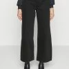 ONLY Petite ONLCHRIS WIDE - Straight Leg Jeans - Black Denim -ONLY Petite store 0a0da11cfac747e98be4c79104283789