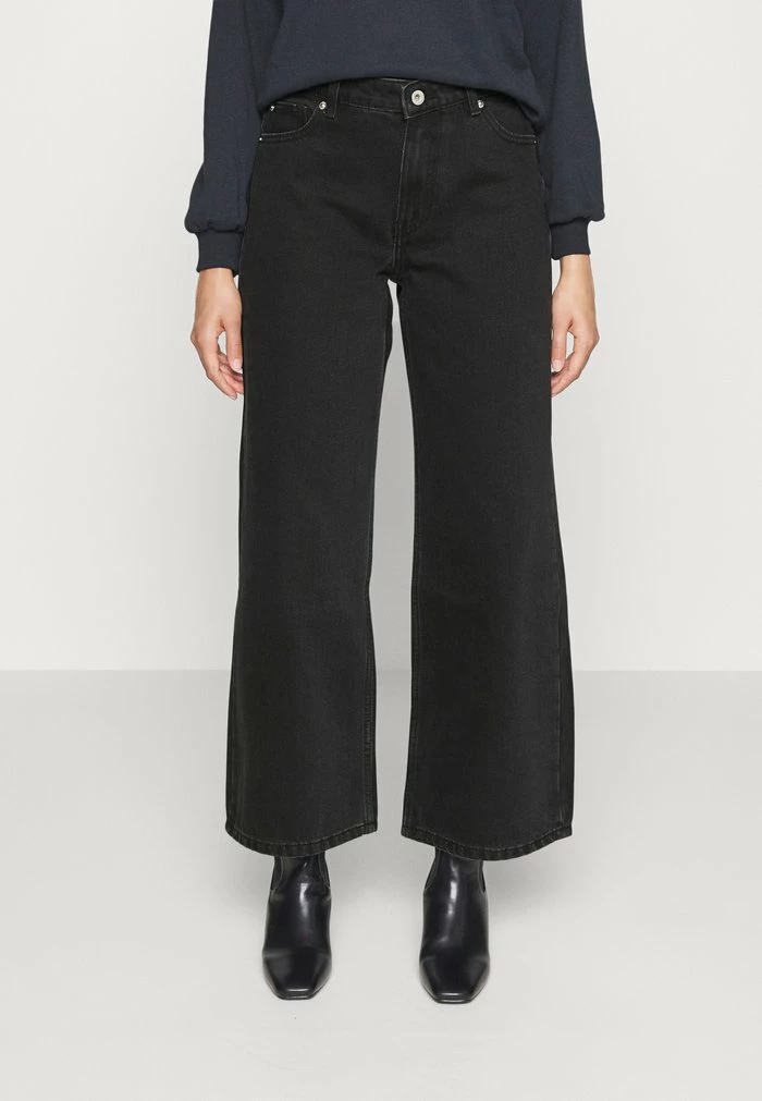 ONLY Petite ONLCHRIS WIDE - Straight Leg Jeans - Black Denim 3 ONLY Petite ONLCHRIS WIDE - Straight Leg Jeans - Black Denim