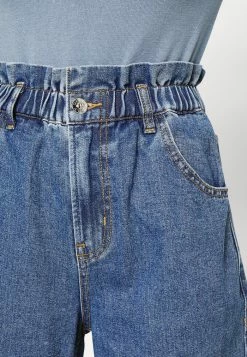 ONLY Petite ONLOVA LIFE CARROT - Relaxed Fit Jeans - Medium Blue Denim -ONLY Petite store 0b619bb7f5004e08845469dbb112a95b