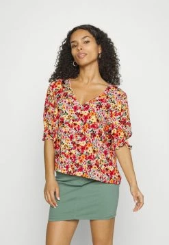 ONLY Petite ONLFREDERIKKE V NECK - Blouse - Cloud Dancer/pink