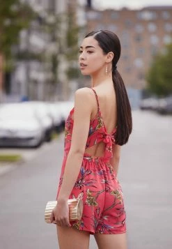 ONLY Petite ONLNOVA LUX MALIBU PLAYSUIT - Jumpsuit - Mineral Red Bright Tropical -ONLY Petite store 0bbf3f14df9b4b7790901136f7053219