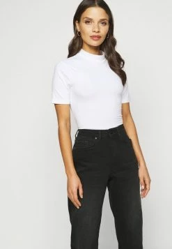 ONLY Petite ONLVENEDA LIFE MOM - Straight Leg Jeans - Black -ONLY Petite store 0d7accbb1e9345bdb58ea588b2b1120d