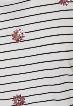 ONLY Petite ONLKITA LEFLEUR BOX - Print T-shirt - Bright White/black -ONLY Petite store 0e95beee88d54275a9d69fb19509c8c1