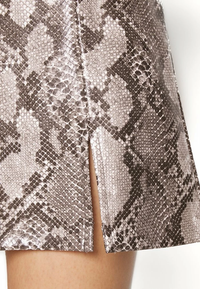 ONLY Petite ONLCAMILLE SNAKE SKIRT - Mini Skirt - Silver Lining 7 ONLY Petite ONLCAMILLE SNAKE SKIRT - Mini Skirt - Silver Lining - Image 5
