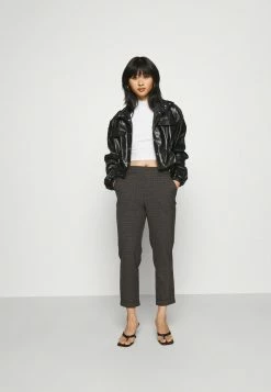 ONLY Petite ONLNELLA PETIT 2 PACK - Top - Bright White/black -ONLY Petite store 14927358734f414ea8e53d8dc18cd1a9