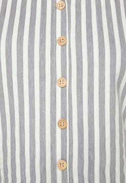 ONLY Petite ONLJOLLA - Top - Night Sky/cloud Dancer -ONLY Petite store 151e8c7272fd4c0c8f7bb55a90f03333