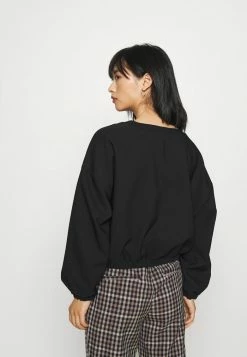 ONLY Petite ONMILEY CROP - Blouse - Black -ONLY Petite store 15f6dd1d85334a3d8b379166db4622b0