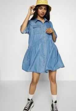 ONLY Petite ONLBEA CHICAGO DRESS - Denim Dress - Medium Blue Denim -ONLY Petite store 1695e46039a2499ab54987d340887874