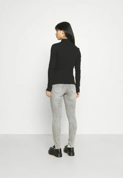 ONLY Petite ONLWAUW LIFE MID - Jeans Skinny Fit - Medium Grey Denim -ONLY Petite store 1c4929c7845541de81f0ac37837c6031