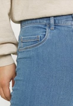 ONLY Petite ONLRAIN LIFE - Slim Fit Jeans - Light Blue Denim -ONLY Petite store 21998f5d1ff7433e81943a072d0ebfe5