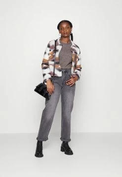 ONLY Petite ONLLELY - Jumper - Mulch Detail/melange -ONLY Petite store 22017923be8b425bbddd1f42f3c40763