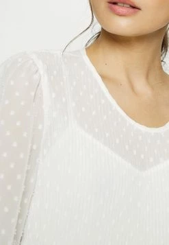 ONLY Petite ONLLAURENCE - Blouse - Cloud Dancer -ONLY Petite store 242c1d460d6347ad8071d29330eda035