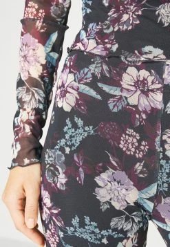 ONLY Petite ONLISA - Leggings - Trousers - Night Sky -ONLY Petite store 276e2af21f4e4463b98a60b809099411