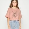 ONLY Petite ONLSPIRIT CROPPED - Print T-shirt - Rose Tan -ONLY Petite store 2886d38467ac452bb313755939278012