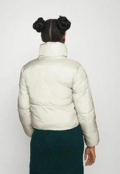 ONLY Petite ONLRICKY PUFF JACKET - Winter Jacket - Off-white -ONLY Petite store 2ac6ffcb353a47e9895027bf32c43211