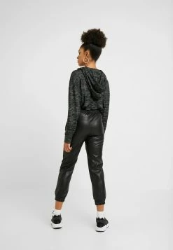 ONLY Petite ONLBIRGITTE TOPAS STRING PANT - Tracksuit Bottoms - Black -ONLY Petite store 2be4227d930a4de5bd5745a4fcf0b3bb