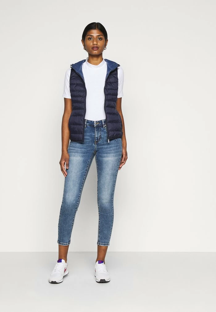 ONLY Petite ONLTAHOE HOOD JACKET - Waistcoat - Night Sky 4 ONLY Petite ONLTAHOE HOOD JACKET - Waistcoat - Night Sky - Image 2