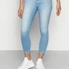 ONLY Petite ONLSHAPE LIFE - Jeans Skinny Fit - Light Blue Denim -ONLY Petite store 303f1d505e9b47fd93cba50bf9f452e1