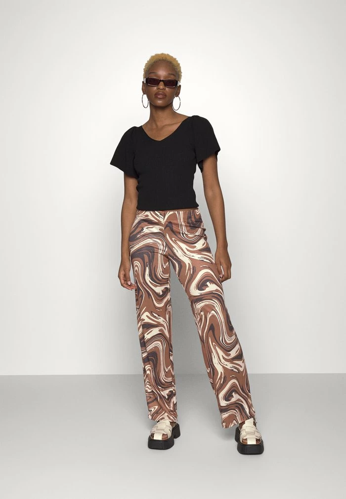 ONLY Petite ONLLUCCA WIDE PANT - Trousers - Shopping Bag 4 ONLY Petite ONLLUCCA WIDE PANT - Trousers - Shopping Bag - Image 2