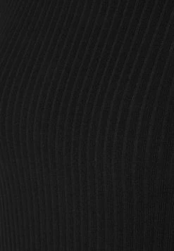 ONLY Petite ONLEMMA HIGHNECK - Print T-shirt - Black -ONLY Petite store 3511370ea03a4d3fbf1185858f99db8d