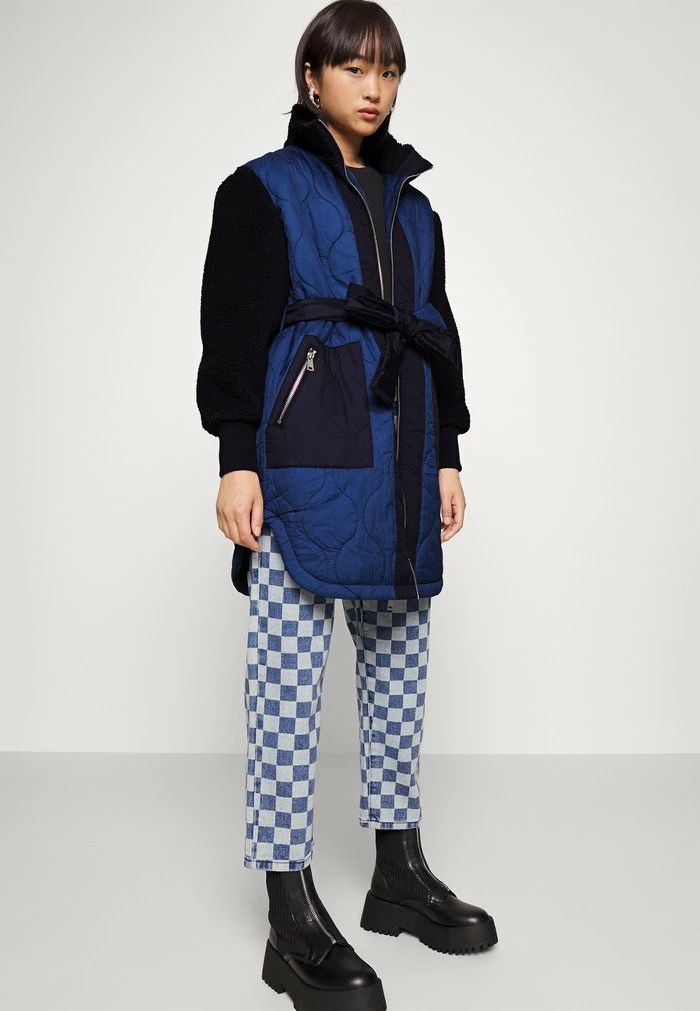 ONLY Petite ONLTHALE QUILT MIX COAT - Summer Jacket - Dark Denim/sky Captain/night Sky 6 ONLY Petite ONLTHALE QUILT MIX COAT - Summer Jacket - Dark Denim/sky Captain/night Sky - Image 4