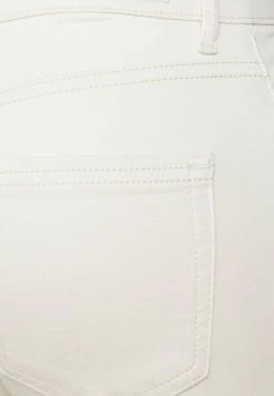 ONLY Petite ONLBLUSH LIFE - Flared Jeans - Ecru -ONLY Petite store 3858543ef3b64bfb936b6b6586a1fe53