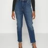 ONLY Petite ONLSCARLETT LIFE - Straight Leg Jeans - Medium Blue Denim -ONLY Petite store 38ce119dc7264560a750bb9049ae189e