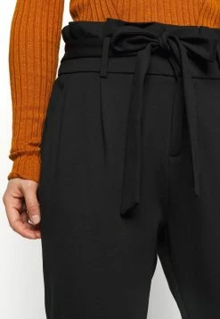 ONLY Petite ONLPOPTRASH LIFE YO EASY - Trousers - Black 14 ONLY Petite ONLPOPTRASH LIFE YO EASY - Trousers - Black -ONLY Petite store 3962a94fe18e4986b68f073a48a909d6