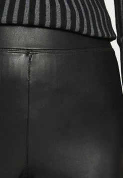 ONLY Petite ONLSUPER STAR LEA - Trousers - Black -ONLY Petite store 39967e21f46e43bb83318273d4d35068