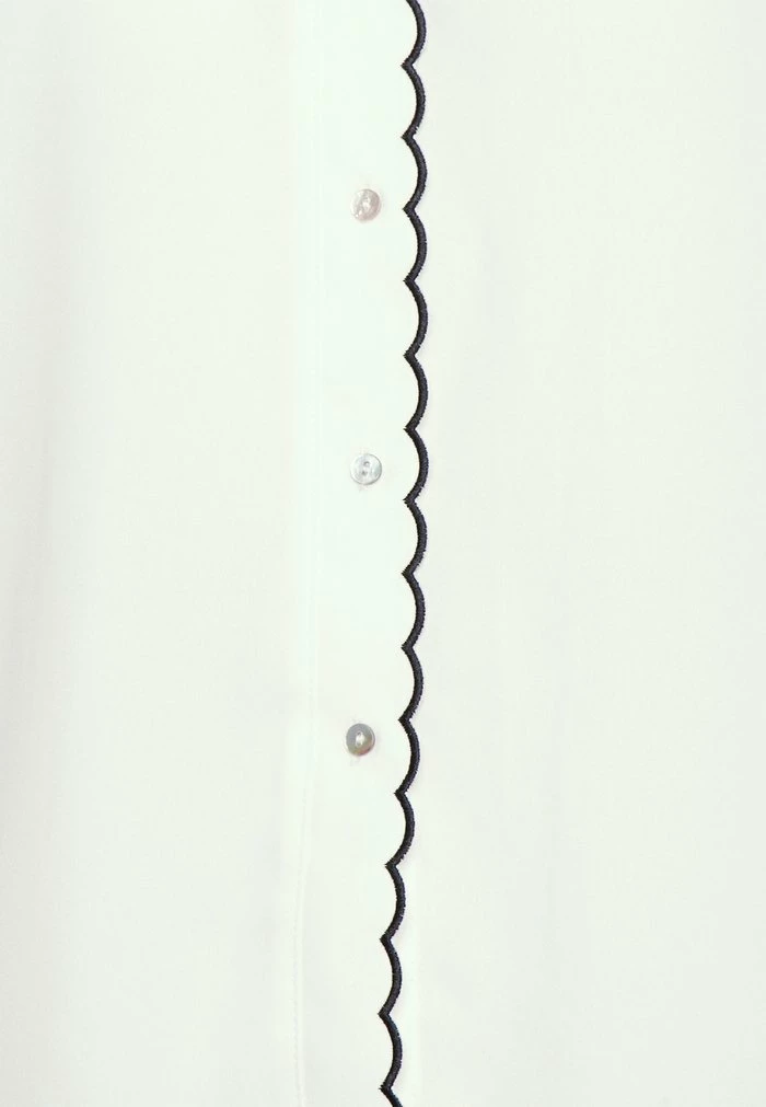 ONLY Petite ONLGABRIELLA SCALLOP - Button-down Blouse - Cloud Dancer 5 ONLY Petite ONLGABRIELLA SCALLOP - Button-down Blouse - Cloud Dancer - Image 3