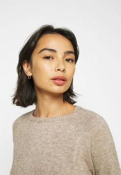 ONLY Petite ONLLESLY KINGS - Jumper - Beige/white Melange -ONLY Petite store 3e31caf4a69244deaea63069501a8844