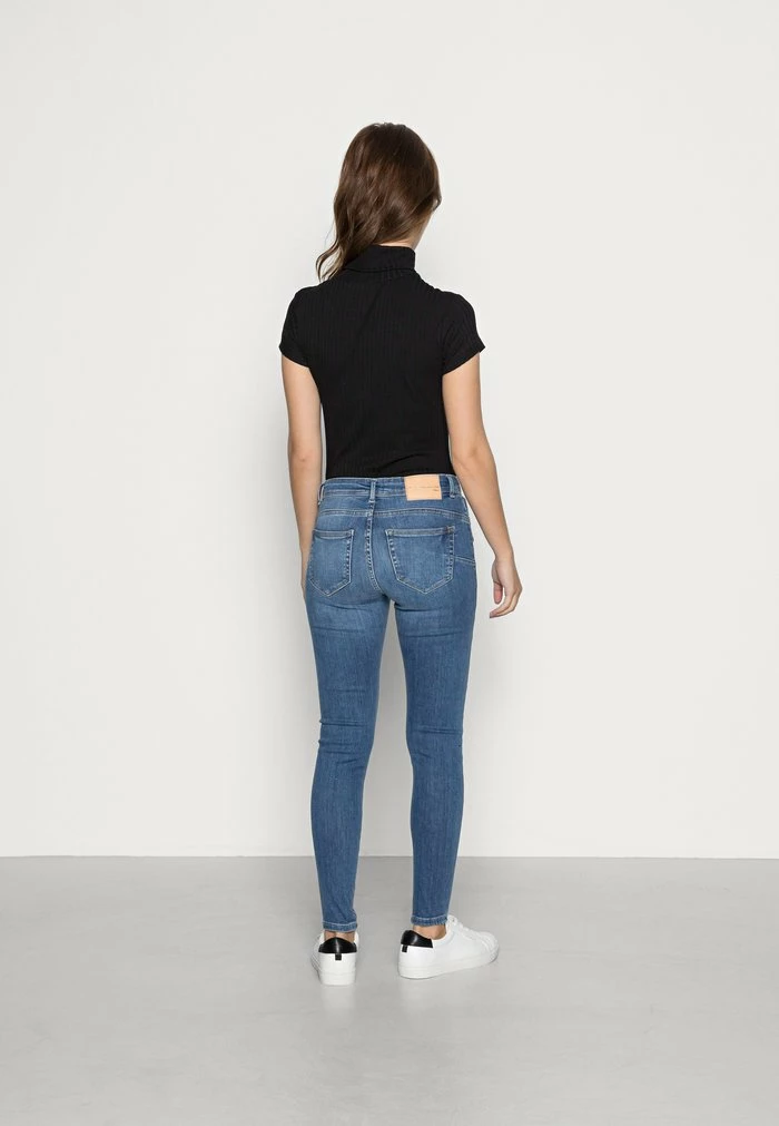 ONLY Petite ONLSHAPE LIFE PUSH UP - Jeans Skinny Fit - Medium Blue Denim 5 ONLY Petite ONLSHAPE LIFE PUSH UP - Jeans Skinny Fit - Medium Blue Denim - Image 3