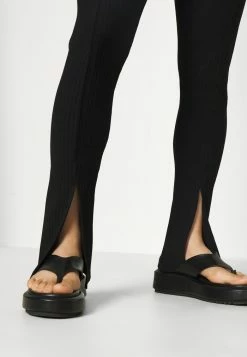 ONLY Petite ONLNELLA SLIT PANT - Trousers - Black -ONLY Petite store 411f1f52419c42a2bc7069fa9eb342a7