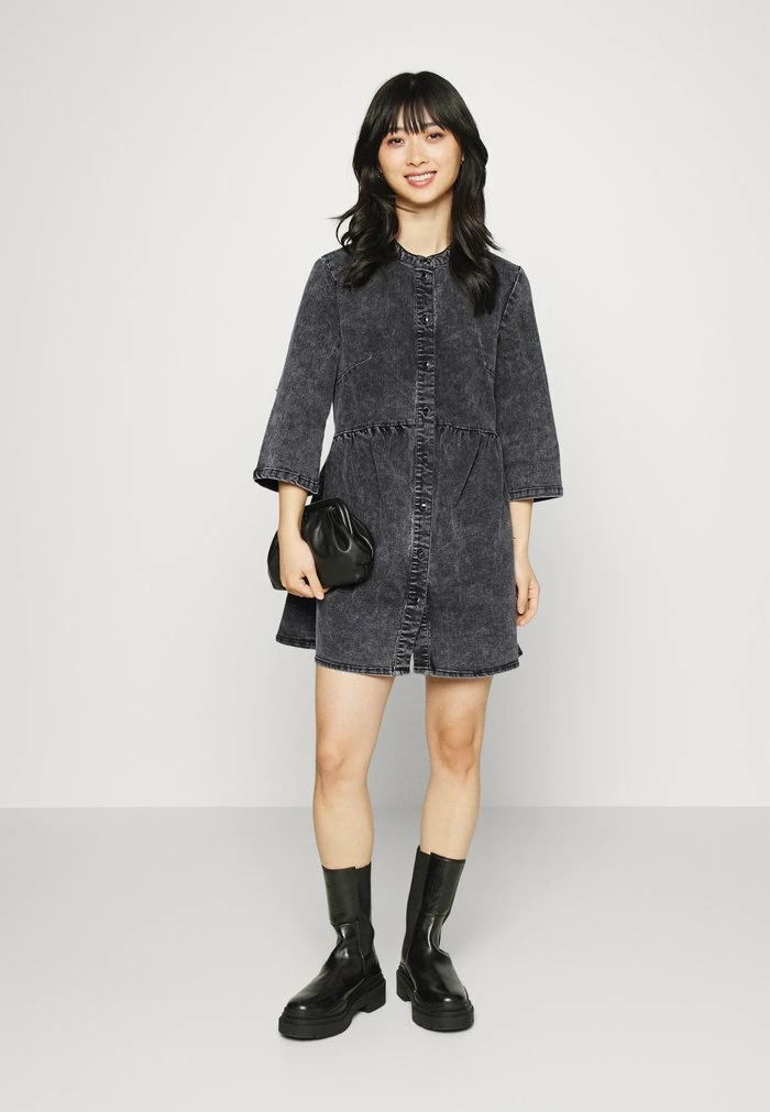 ONLY Petite ONLCHICAGO LIFE - Denim Dress - Grey Denim 4 ONLY Petite ONLCHICAGO LIFE - Denim Dress - Grey Denim - Image 2