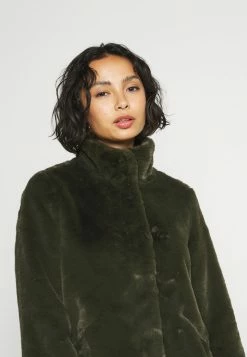 ONLY Petite ONLVIDA JACKET - Winter Jacket - Forest Night -ONLY Petite store 42f2979702b2430e97b9081f2fd68f63