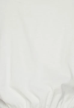 ONLY Petite ONLMAY PLAIN CROP TOP 2 PACK - Basic T-shirt - Black/cloud Dancer -ONLY Petite store 430ebf1bcf254b48b5f5d2215459a148