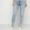 ONLY Petite ONLPAOLA LIFE - Jeans Skinny Fit - Light Blue Denim -ONLY Petite store 4797f275302d4c33b9efc5601a46bfe5