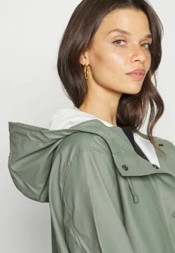 ONLY Petite ONLELLEN RAINCOAT - Waterproof Jacket - Agave Green -ONLY Petite store 48fba61a8d164fa9bdf9b4050d9856db