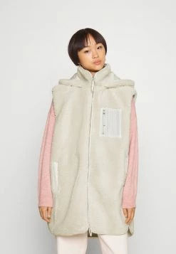 ONLY Petite ONLSASCHA TEDDY - Waistcoat - Pumice Stone