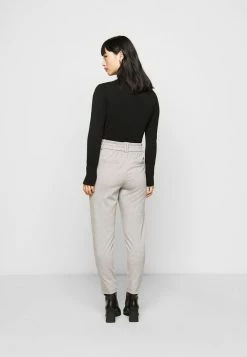 ONLY Petite ONLPOPTRASH EASY - Trousers - Light Grey Melange -ONLY Petite store 4b35ce96afcb43bbaabfa0d0aa065f3d