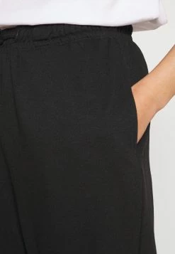 ONLY Petite ONLFEEL NEW PANT - Tracksuit Bottoms - Black -ONLY Petite store 4d5ae2a5b6d94f18b8f86ce6c09c3016