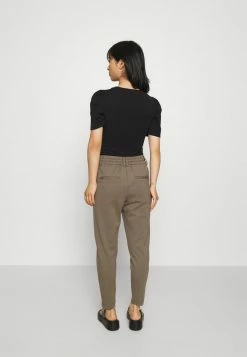 ONLY Petite ONLPOPTRASH EASY - Trousers - Bungee Cord 11 ONLY Petite ONLPOPTRASH EASY - Trousers - Bungee Cord -ONLY Petite store 5017276a57a24b47b98a7e5de7640c9e