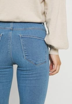 ONLY Petite ONLRAIN LIFE - Slim Fit Jeans - Light Blue Denim -ONLY Petite store 505f47bff8ed4914919fdb865d250bec